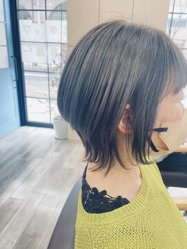 トロンヘアー(tronc hair) くびれボブ