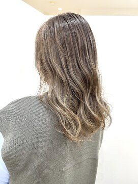 シュガー(Sugar) 白髪ぼかし/くすみベージュ/オリーブべージュ/大人女子/髪質改善