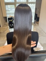 エン(enn.)&nbsp;艶髪ロング×髪質改善ストレート