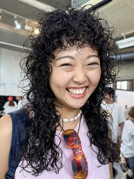 ナループロアオハナ(Nalu pu loa ohana) ハードパーマ/カーリーヘア/ロングパーマ/スパイラルパーマ