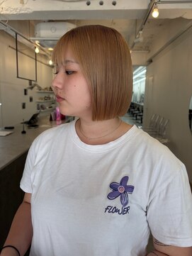 メゾンアメリナンバーツー(Maison Amelie N°2) 切りっぱなしボブ　タッセルボブ　ブリーチ