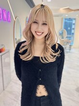 モナバイルーブル(MONA by Louvre) YUNA 