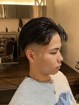 マノン バイ エイチ(MANON by H) short fade style