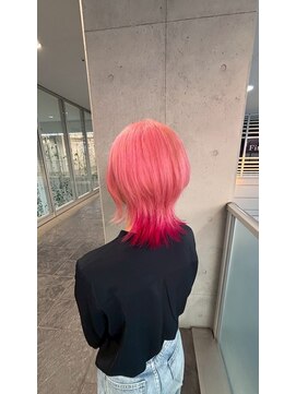 リック(Ric by KENJE) ピンク×ピンクのウルフ
