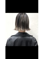 トルネード(TORNADO)&nbsp;外国人風ボブ ハイライトバレイヤージュグラデ グレージュ