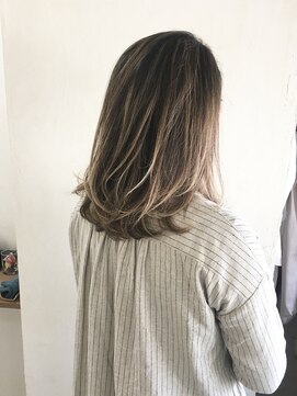 ロロン 代々木八幡(LORONG) ベージュアッシュハイライト