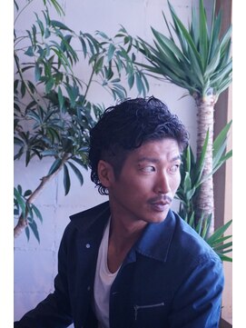 アンベリール(embellir) メンズ　パーマ　七三ツーブロック