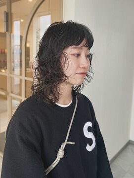 ラヴィズム 松崎店(LUVISM) ミディアムパーマ/ウルフパーマ/レイヤー新潟東区松崎