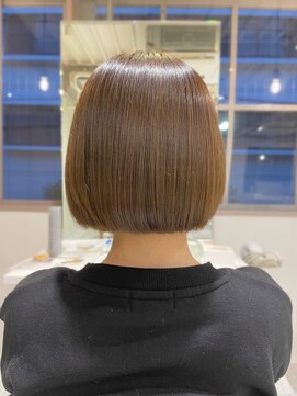 ロロネー 中津(Lolonois) 【Lolonois中津】オリーブベージュ＆ボブ