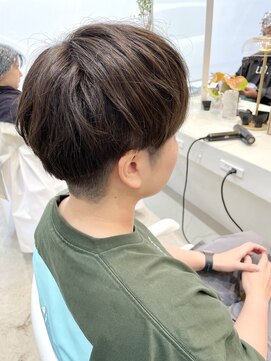 アン(un) レディース刈り上げ