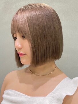 ニトバイアンキシム(nit by ahnkism) ボブミルクティーベージュブリーチダブルカラー堀江