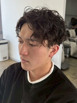 アトリーチェ 昭和店(ATTRICE) 甲府昭和町波巻きパーマツイストスパイラルパーマセンターパート