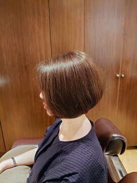 センス 洗足店 あごライングラデーションボブ×イルミナカラー