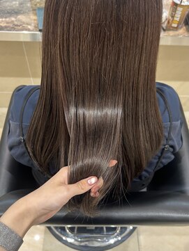 クララ ヒロシマセカンドフロア(CLALA Hiroshima 2nd floor) 髪質改善トリートメント