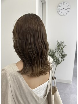 リコット 浦和美園(Liecot) 【透明感カラー】オリーブベージュ×艶ミディアム