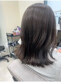 アッシュグレー、ロブ