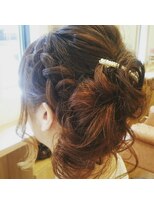 ヒカ ヘアーデザイン(Hika hair design)&nbsp;サイドアップ編みこみ