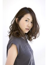 ポートレイト ヘアーデザイン(PORTRAIT hair design) ミディアムパーマスタイル