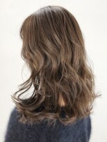 アイティー バイ アルバム 中野店(IT by ALBUM)&nbsp;アッシュベージュ_ローライトスリークボブ厚めバング_ba285921