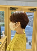 前髪あり耳掛けショート