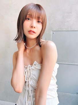 テイラー(Taylor) 【Taylor 】大宮 ミルクティーベージュ×プツっとボブ