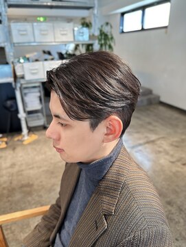 ザ オーダー(THE ORDER) 刈り上げない大人センターパートビジネスヘア