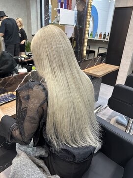 ラピス 大阪心斎橋店(Lapis) ホワイトシルバー