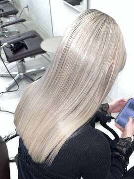 ナンバー アンフィール 渋谷(N° anfeel) ホワイトベージュ