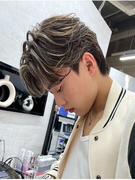 レイ(Lay.) 【スタイリストMyuka】韓国風センターパート