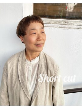 レゴリスヘアークリエイティブブランド(Regolith hair creative brand) アシメカット/ショートマッシュ/グラデーションボブ