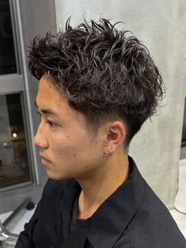 エリマ 調布(elima) 調布メンズ刈り上げスパイキーショートスパイラルパーマ強め20代