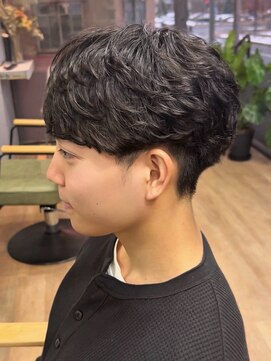 ヨリ サッポロ 札幌大通(yori SAPPORO) ニュアンスパーマ/センターパート/韓国マッシュ/ダークアッシュ