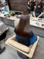 シシ 新宿(She 2.)&nbsp;ウォームブラウン/髪質改善/韓国風/さらツヤ/ロングヘア/美髪