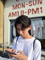 フォーコーナーズカットショップフェイビーズ 名古屋西(FourCornersCutShop favey's)&nbsp;センターパート 大人ヘア 大人センターパート