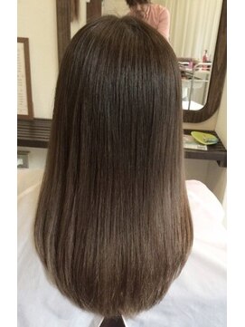 ヴィークス ヘア(vicus hair) 夏の超人気カラー「グレージュ」