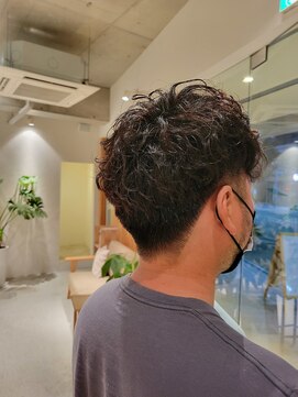 イーチ(EACH) 【メンズ】刈り上げスペインカール♪