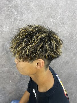 アプローズ(AppLauz) 刈り上げマッシュ【ハイライトツイスパ】