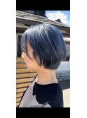 ショートボブ