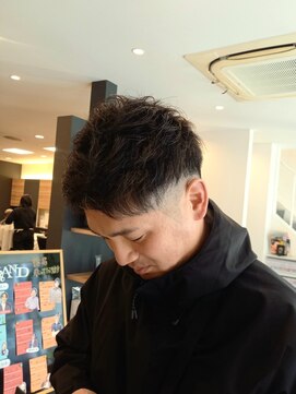 男を磨くメンズサロン オム グランド(HOMME GRAND) ブリーチなしハイライト