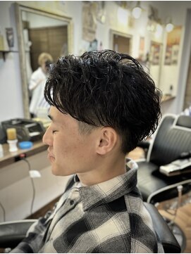 カーネル 大須(CARNEL) フェザーパーマのようなスタイル