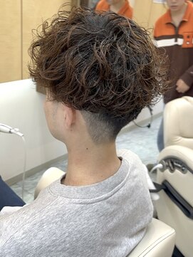 マキシム ナカイ(MAXIM NAKAI) スペインカール刈り上げマッシュ