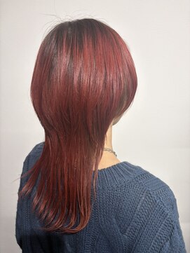 ヘアメイクアクト 都賀店 鮮やかレッド！