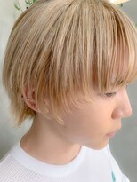 テトヘアー(teto hair) ホワイトブロンド、プラチナブロンド、マッシュウルフ
