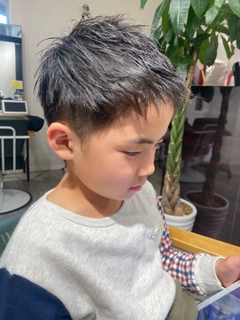 ライズ バイ レボ(RISE by REVO) アッシュブラック/ハイライト/ウルフ/マッシュパーマ/我孫子