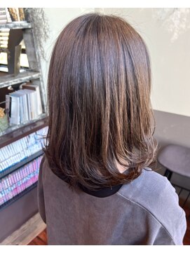 ヘアーメイク アチャ(hair make accha) ミディアムレイヤースタイル
