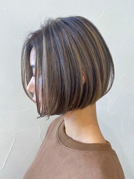 アイティーバイアルバム 八王子店(IT by ALBUM) ハイライトボブ_ミニウルフテラコッタくすみブルー_ba321401