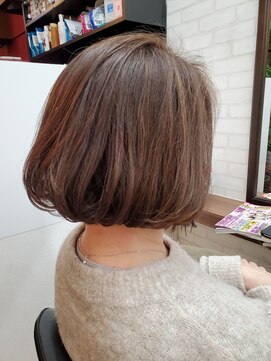 カットインタイム ハイライトボブ