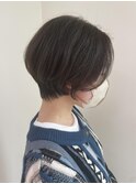 癖毛さんでも扱いやすいキレイめショート