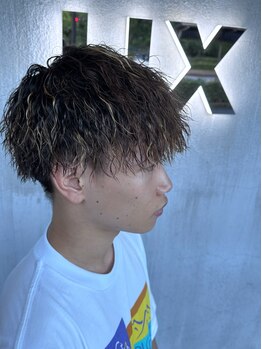 リックス(LIX)の写真/【蔵本/庄町】実力派スタイリスト在籍◇髪質やクセを見極め,あなたの魅力を引き出すスタイルを提案します！