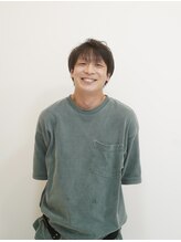 エムスリー ソリス(EMU THREE SOLIS) 小林 弘人